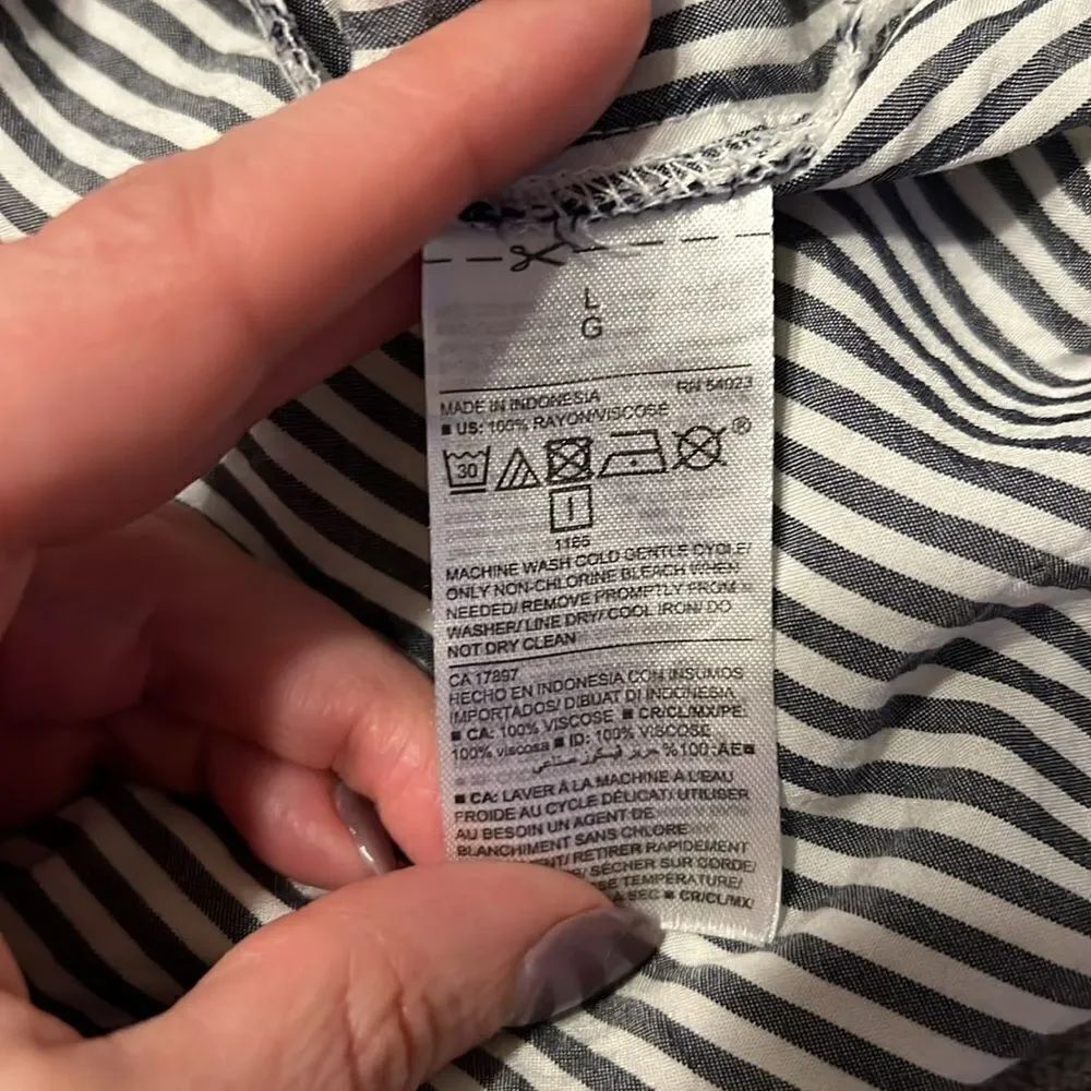 Old Navy Striped Tank Top - Picture 4 of 6